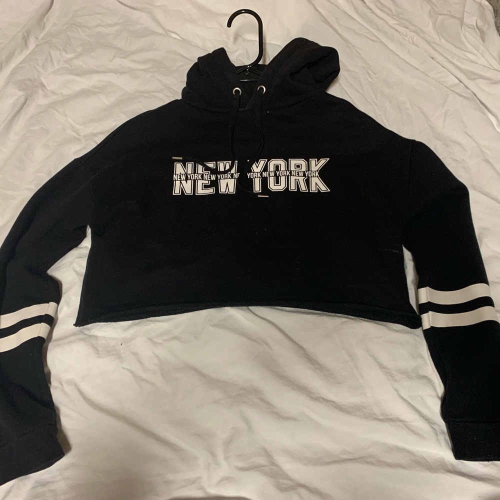 Cropped New York sweatshirt